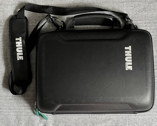 Thule sling hard case - , for